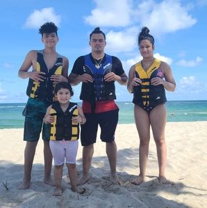 Meet your Posher, Carolina